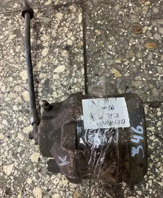 Front brake caliper