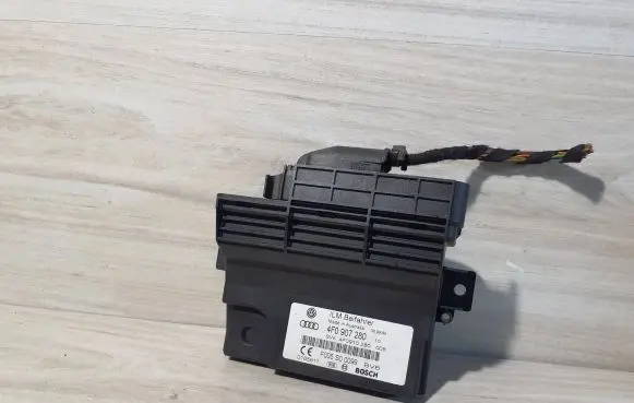 Audi A6 S6 C6 4F Power management control unit 4F0907280 F005S00099 4F0910280