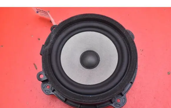 Hyundai Kona I Subwoofer speaker 96330J9000