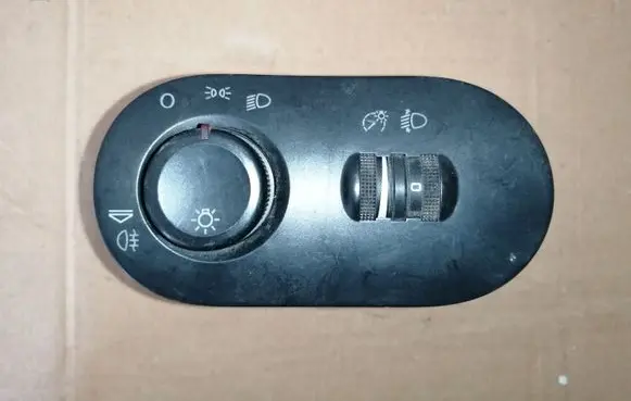 Seat Ibiza III (6L) Light switch 6L1941531