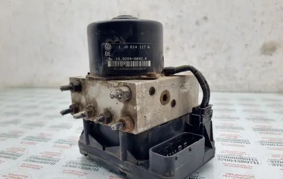 Audi A3 S3 8L ABS Pump 1J0614117A 1J0907379