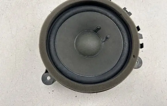 Volvo V50 Front door speaker 30657445 M5XUG 11W15