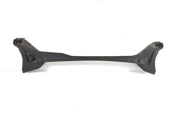BMW 2 F46 Wiper trim 7305497