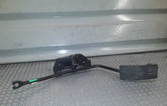 Hyundai i10 Accelerator throttle pedal 