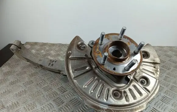 Jeep Grand Cherokee WL Front wheel hub 68346851AA