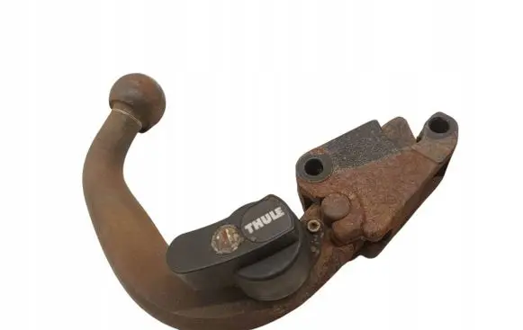 Volkswagen Golf VI Towing hook eye 