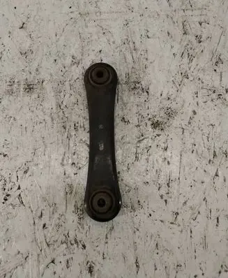 Rear control arm