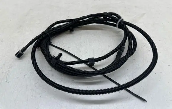 Peugeot 3008 I Windshield washer fluid hose 