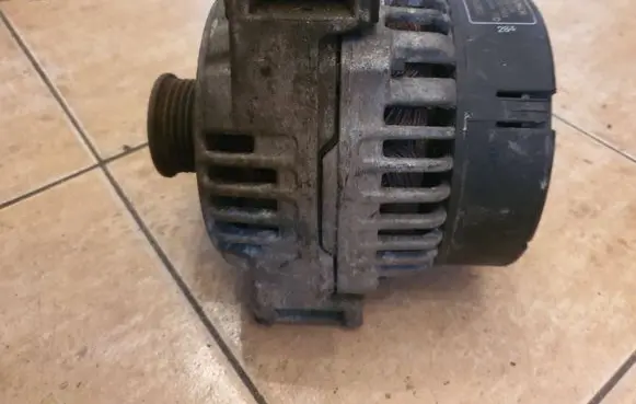 Mercedes-Benz E W210 Generator/alternator 0101542902 0123520006 14V90150A