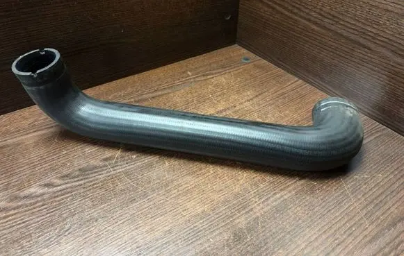 Iveco Daily 3rd gen Intercooler hose/pipe 504003918