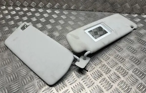 Volkswagen Touareg II Sun visor 7P0857552