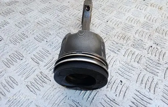 BMW 3 E90 E91 Piston with connecting rod 0840C