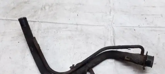 Fuel tank filler neck pipe