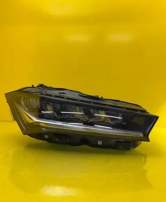 Skoda Superb B9 Headlight/headlamp 3P1941015