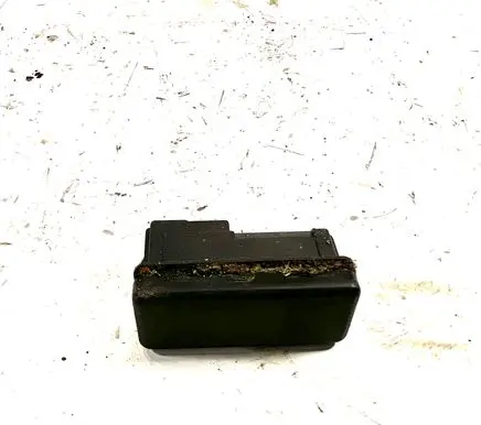 BMW 5 E39 Hazard light switch 8350947
