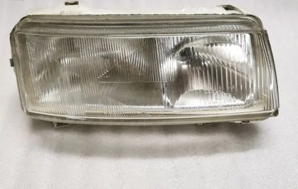 Volkswagen PASSAT B4 Headlight/headlamp 14197000R