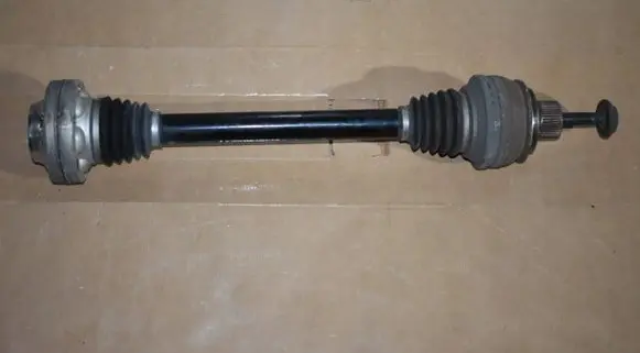 Audi RS Q8 Front driveshaft 4M0501204Q