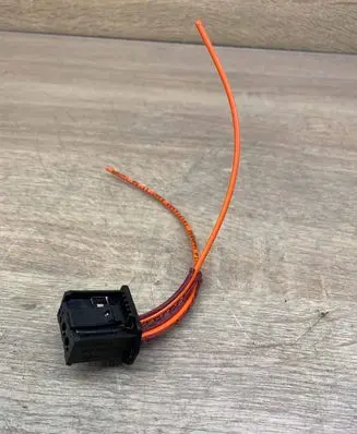 BMW 5 E39 Plug wire 1355639