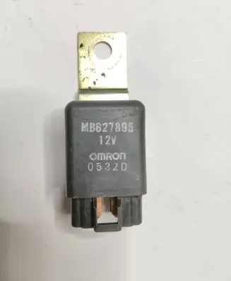 Mitsubishi Pajero Other relay MB627895 0532D