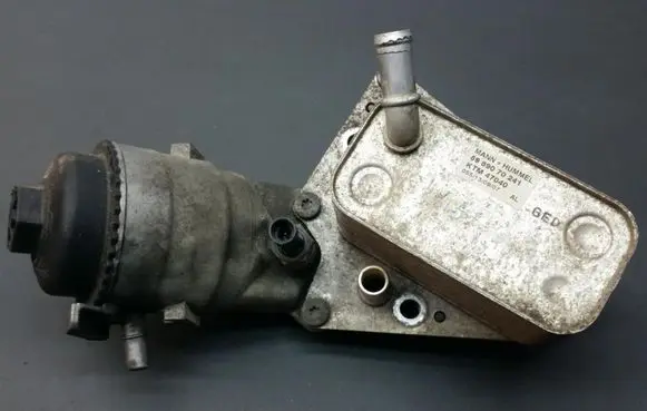 Fiat Croma Oil filter mounting bracket