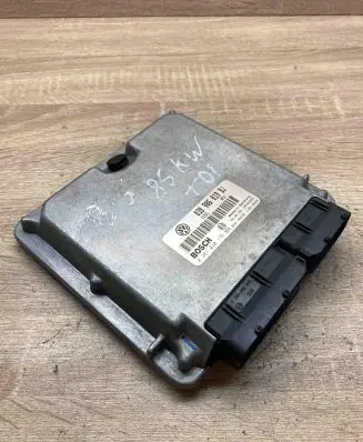 Volkswagen PASSAT B5 Engine control unit/module ECU 038906019BJ 0281010176