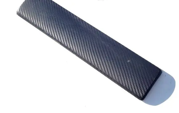 Dashboard glove box trim