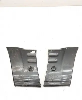 Jeep Grand Cherokee Fender end trim 55295536 55295537