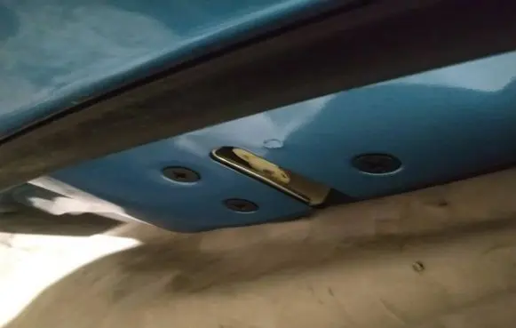 Mazda 2 Rear door lock