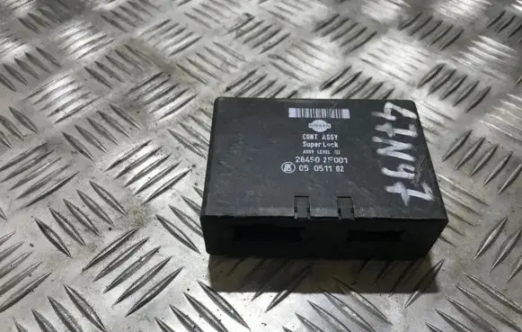 Nissan Primera Other control units/modules 284502f001 05051102