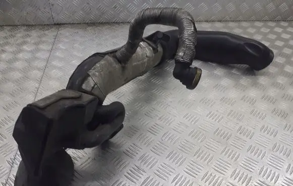 Volvo V50 Air intake hose/pipe