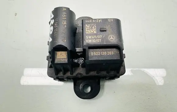 Glow plug pre-heat relay