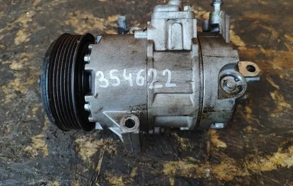 Suzuki Kizashi Air conditioning (A/C) compressor (pump) 9520076KA1