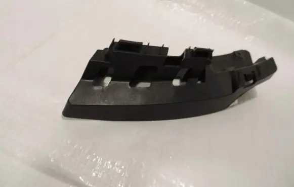 Headlight/headlamp mounting bracket
