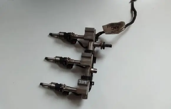 Ford Focus Fuel injector H6BG9F593AA