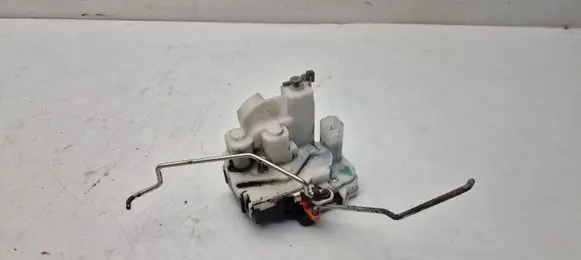 Opel Combo D Front door lock 51810981