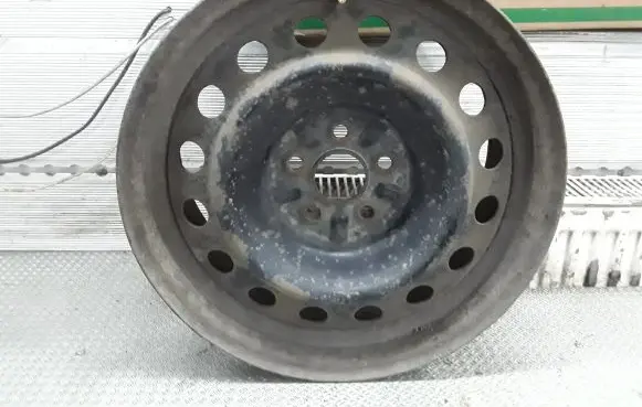 Toyota Avensis T250 R16 steel rim 2160612