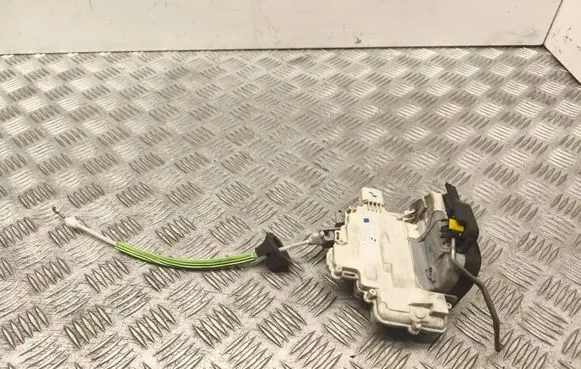 Audi A3 S3 8P Rear door lock 4F0639616
