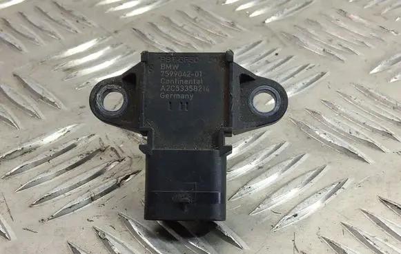 BMW 1 E82 E88 Air pressure sensor 7599042