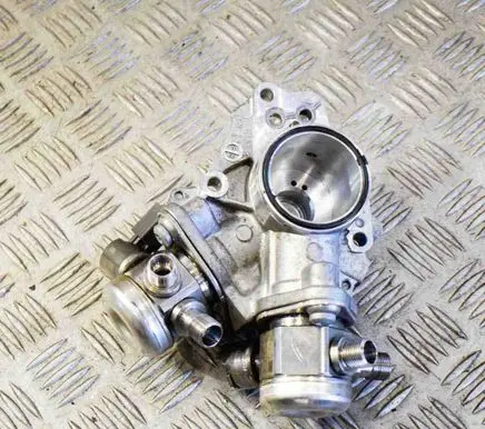 Mercedes-Benz S C217 Fuel injection high pressure pump A2780700330 A2780701201