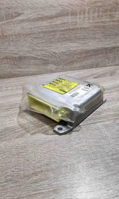 Toyota Prius (XW20) Airbag control unit/module 8917047390 1523006951