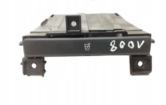 Nissan Almera N16 Glove box