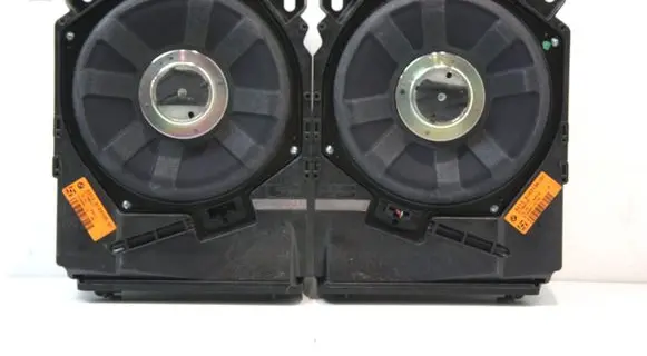 BMW 1 E81 E87 Subwoofer speaker 9143136 65139143136 65139143135