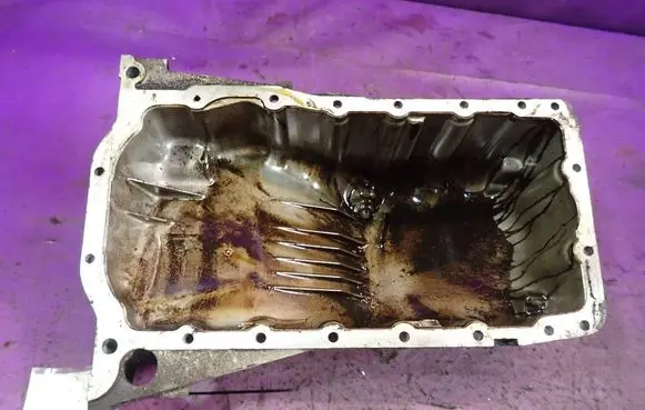Volkswagen PASSAT B5 Oil sump