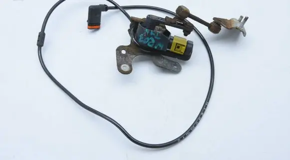 Mercedes-Benz E C207 W207 Headlight/headlamp level sensor A2045429918