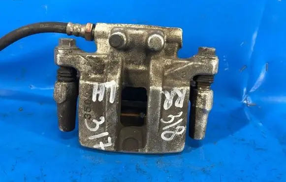 Mitsubishi Outlander Front brake caliper 4605A263