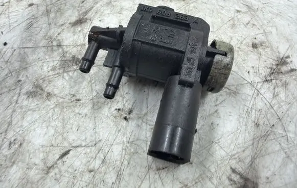 Audi A4 S4 B8 8K Turbo solenoid valve 1K0906283A