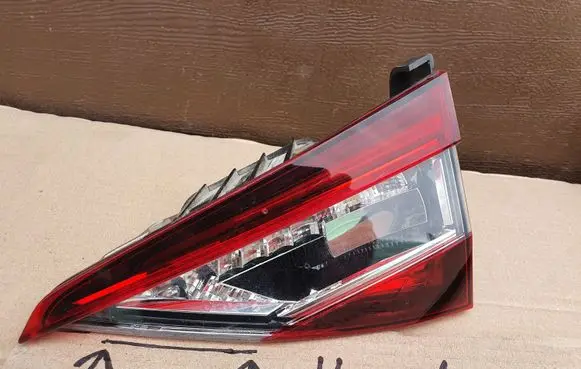 Skoda Superb B8 (3V) Tailgate rear/tail lights 3V9945308F