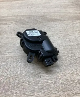 Ford Mondeo Mk III Air flap motor/actuator 1S7H19B634AA