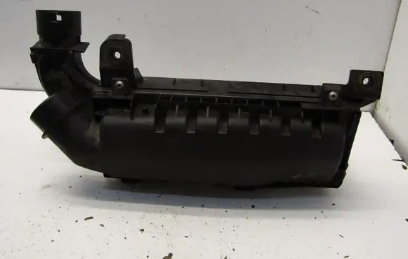 Peugeot 2008 II Air filter box 9812735680
