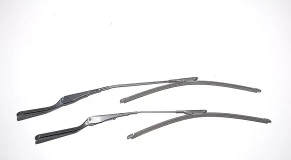 BMW 1 E81 E87 Windshield/front glass wiper blade 7169974 7169973